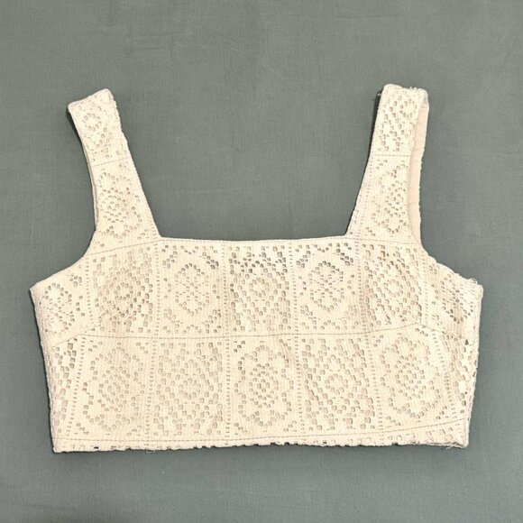 Crochet Cropped Tanktop - Picture 1 of 3